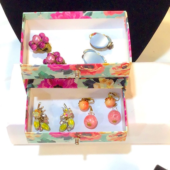 1950’s-60’s clip earrings, 4 pairs, with box - Picture 2 of 12